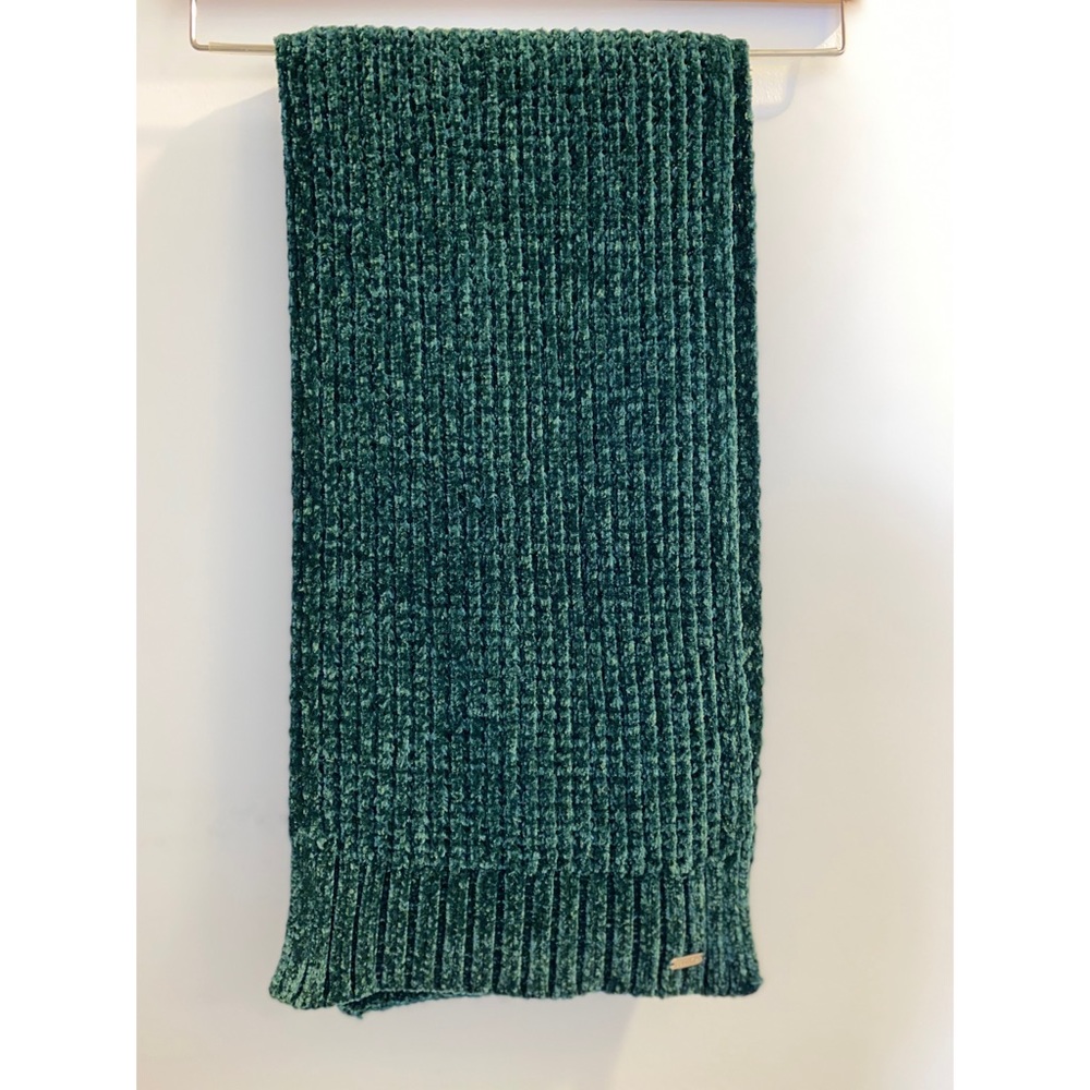 Calvin Klein Chenille Scarf
